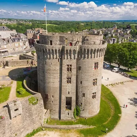 Charmante Maison A Proche Dinan Et St Malo. * Évran